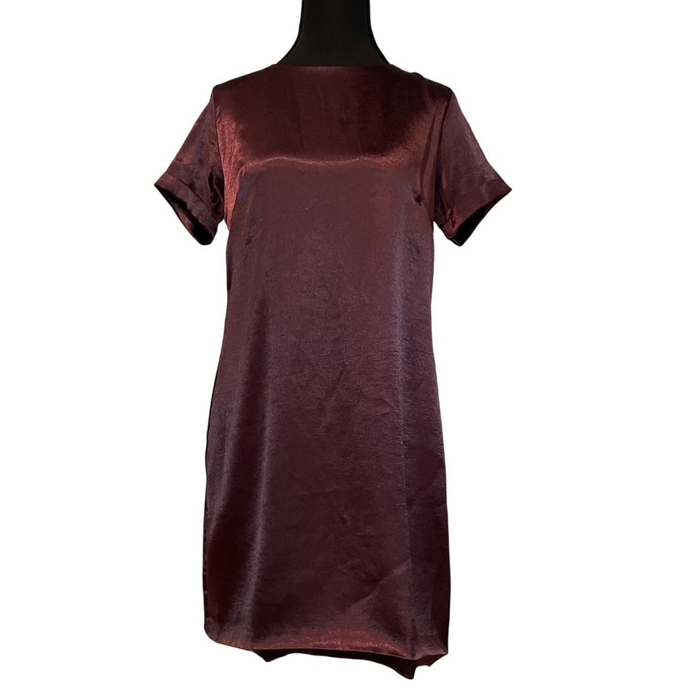 Olivaceous Burgundy Satin Shift Dress Short Sleeve Back Zip Size S Cocktail